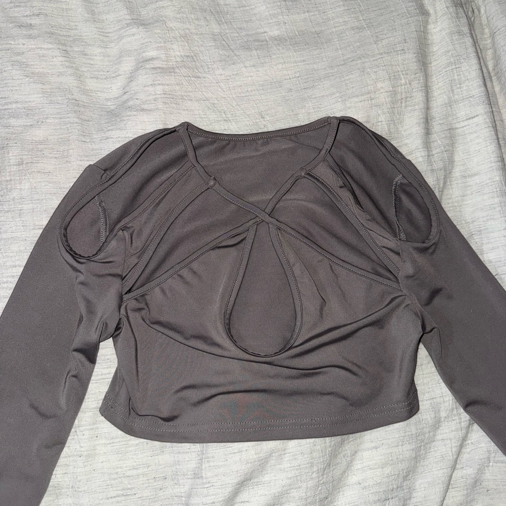 Women's Long Sleeve Cutout Crop Top - Charcoal